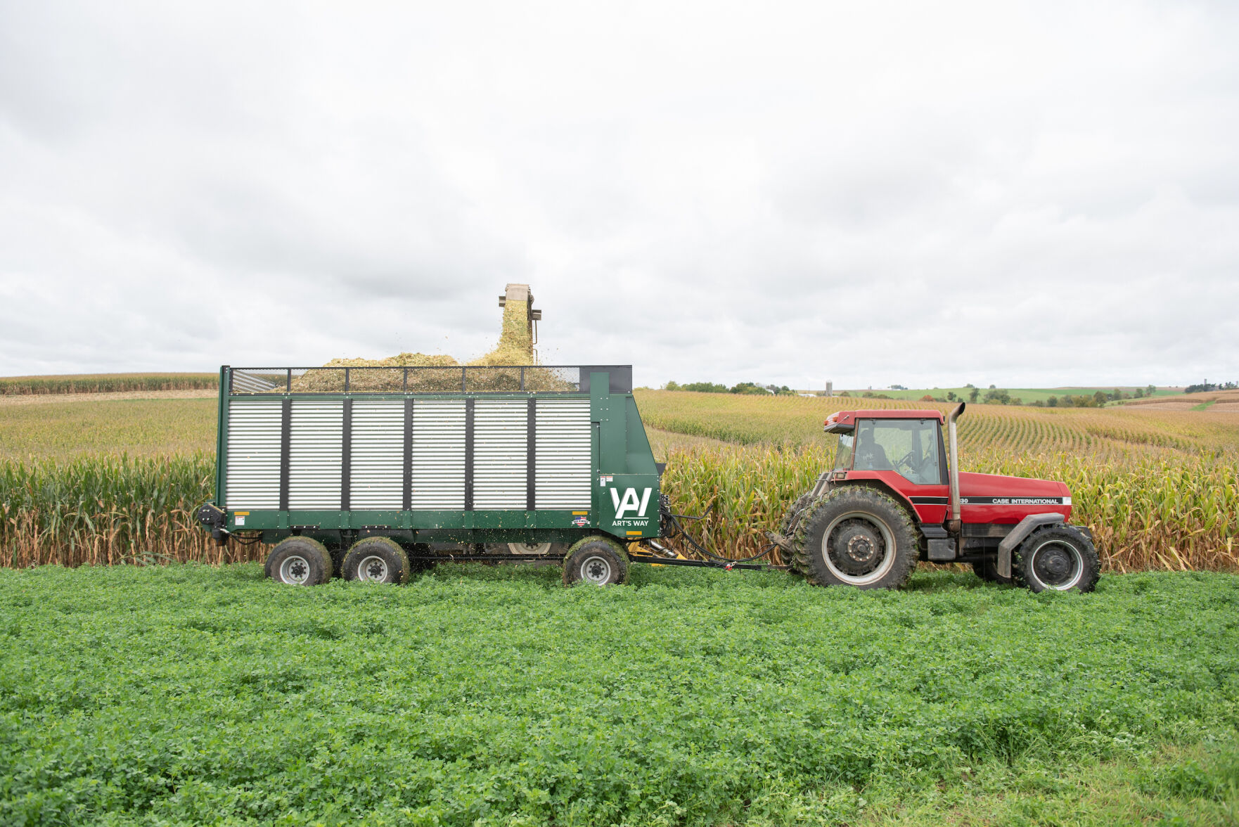 CN Art's Way Forage Box